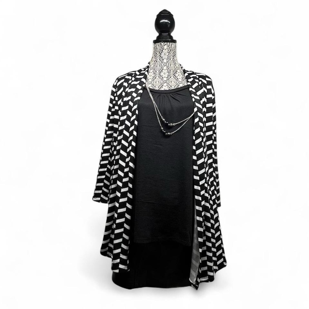 Chic Black and White Women's Cardigan